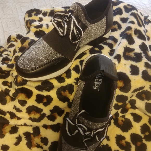 Shoes - Picture 3 of 3